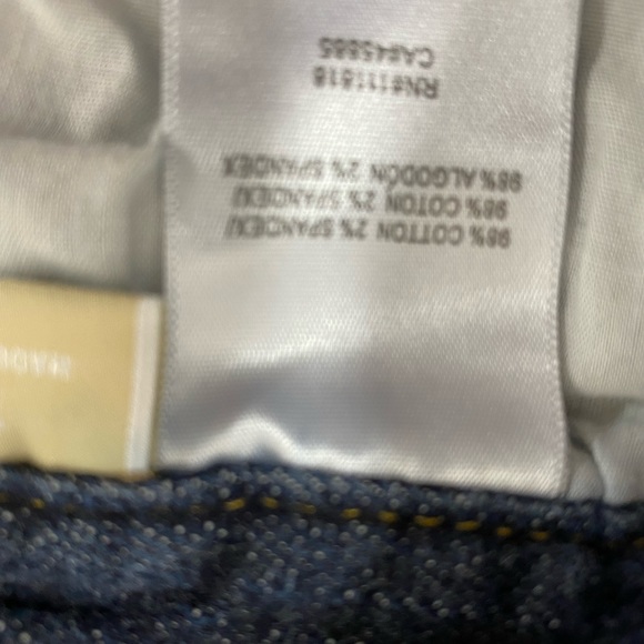 Michael kors  jeans size 10 excellent condition. Slight flare leg - Picture 3 of 8